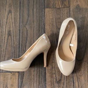 Nude patent heels, size 7